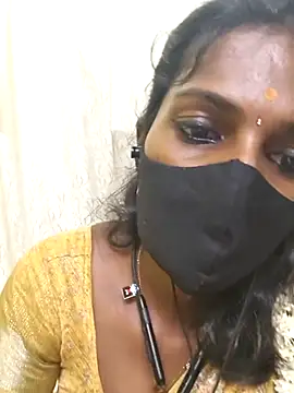 Snapshot of Honey_rosetamil chatting on 8, 5, 2026 Honey rosetamil online show from 8, 5, 2026