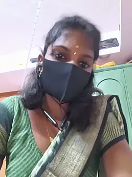 Snapshot of Honey_rosetamil chatting on 17, 5, 2026 Honey rosetamil online show from 17, 5, 2026