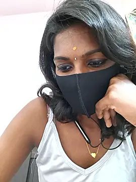 Snapshot of Honey_rosetamil chatting on 21, 5, 2026 Honey rosetamil online show from 21, 5, 2026