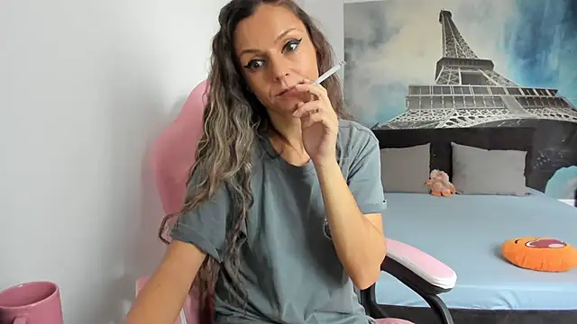 Snapshot of RheaEtthan chatting on 15, 11, 2025 RheaEtthan online show from 15, 11, 2025