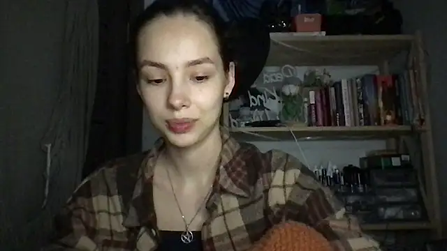 Snapshot of Yuna5343 chatting on 23, 9, 2025 Yuna5343 online show from 23, 9, 2025