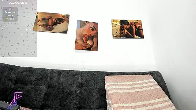 Snapshot of mishell- chatting on 28, 11, 2025 mishell- online show from 28, 11, 2025