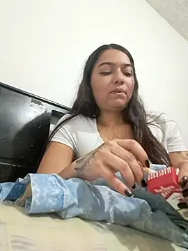 Snapshot of Madison_1 chatting on 29, 10, 2025 Madison 1 online show from 29, 10, 2025