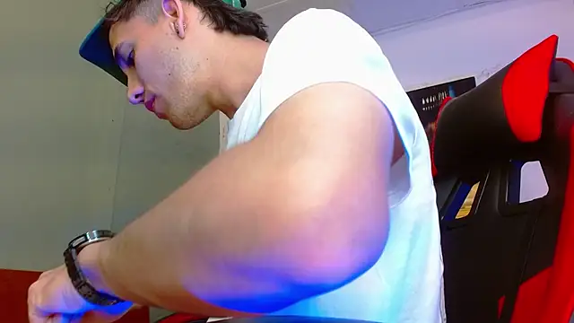 alexgiraldo   online show from 18, 7, 2026