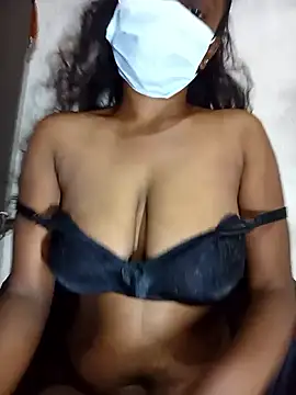 Snapshot of MickMicky chatting on 22, 12, 2025 MickMicky online show from 22, 12, 2025