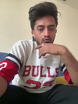 Snapshot of seenu2101 chatting on 4, 6, 2026 seenu2101 online show from 4, 6, 2026