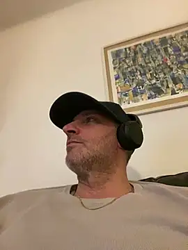 Snapshot of Maurinho3005 chatting on 15, 4, 2026 Maurinho3005 online show from 15, 4, 2026