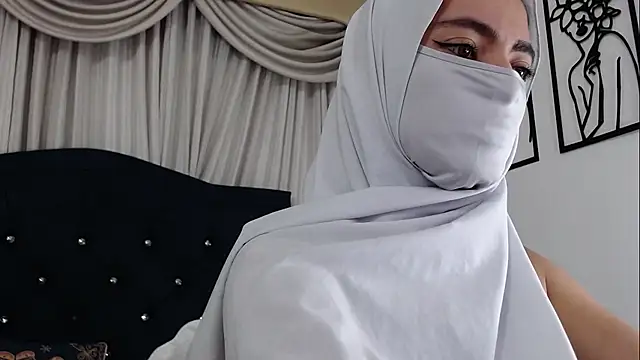 Snapshot of jade_nassar chatting on 14, 9, 2025 jade nassar online show from 14, 9, 2025