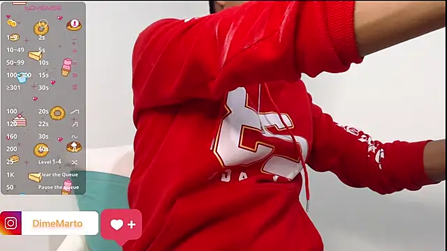 Snapshot of mike_black_22 chatting on 8, 10, 2025 mike black 22 online show from 8, 10, 2025