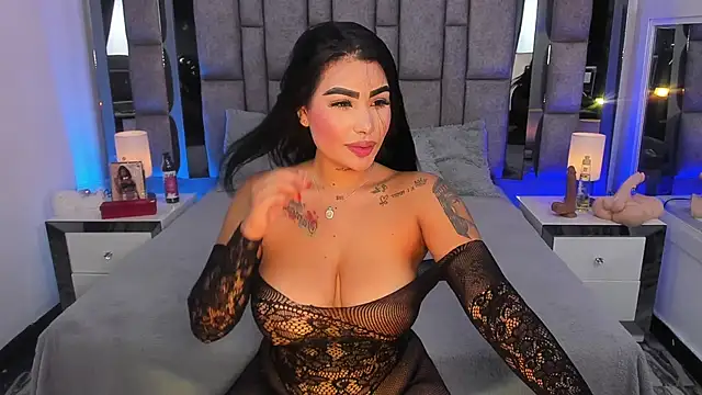 MaddyGray  online show from 5, 11, 2025