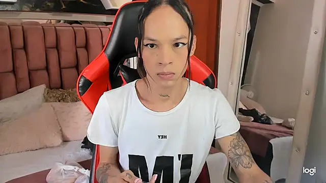 Snapshot of sara_slut21 chatting on 18, 1, 2025 sara slut21 online show from 18, 1, 2025