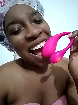 Snapshot of NatashaSilver chatting on 23, 11, 2025 NatashaSilver online show from 23, 11, 2025