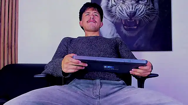 DimitriDeluxe online show from 13, 9, 2025