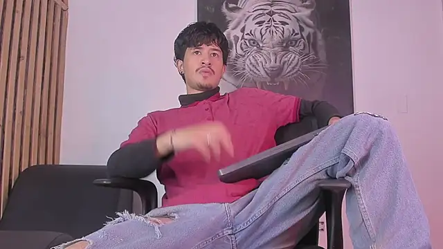 DimitriDeluxe online show from 10, 10, 2025