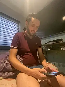 Snapshot of Alexitho25 chatting on 4, 6, 2026 Alexitho25 online show from 4, 6, 2026