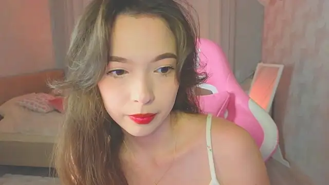 yuna sunshy online show from 5, 10, 2025