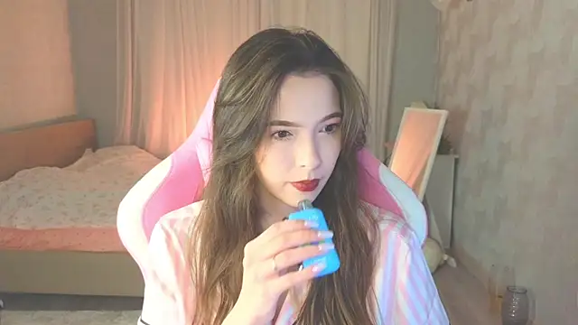 yuna sunshy online show from 14, 11, 2025