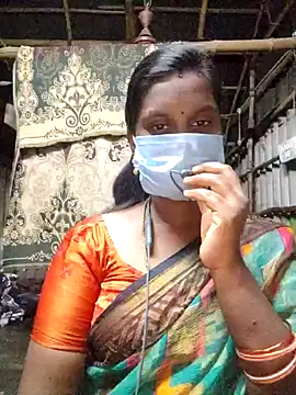 Snapshot of Tamildivya18 chatting on 13, 9, 2025 Tamildivya18 online show from 13, 9, 2025