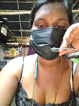 Snapshot of Tamildivya18 chatting on 20, 9, 2025 Tamildivya18 online show from 20, 9, 2025