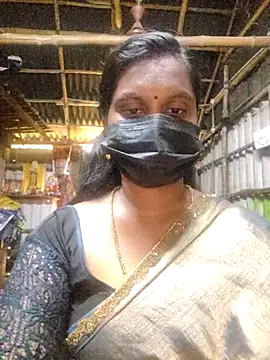 Snapshot of Tamildivya18 chatting on 22, 9, 2025 Tamildivya18 online show from 22, 9, 2025