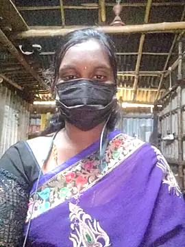 Snapshot of Tamildivya18 chatting on 15, 10, 2025 Tamildivya18 online show from 15, 10, 2025