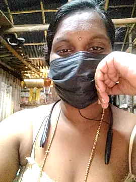 Snapshot of Tamildivya18 chatting on 21, 11, 2025 Tamildivya18 online show from 21, 11, 2025