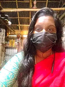 Snapshot of Tamildivya18 chatting on 24, 11, 2025 Tamildivya18 online show from 24, 11, 2025