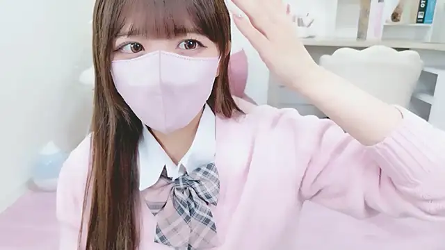 Snapshot of Reina_Fcup chatting on 14, 11, 2025 Reina Fcup online show from 14, 11, 2025