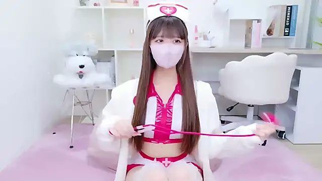 Snapshot of Reina_Fcup chatting on 29, 11, 2025 Reina Fcup online show from 29, 11, 2025