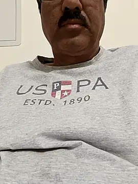 Snapshot of moonflower25 chatting on 11, 9, 2025 moonflower25 online show from 11, 9, 2025