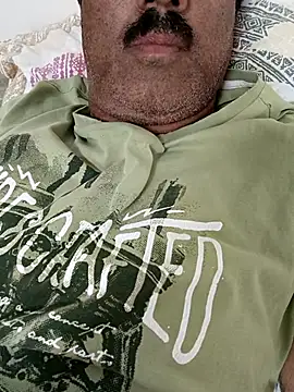 Snapshot of moonflower25 chatting on 12, 9, 2025 moonflower25 online show from 12, 9, 2025