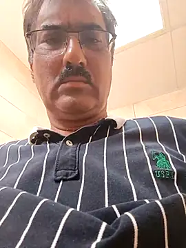 Snapshot of moonflower25 chatting on 22, 9, 2025 moonflower25 online show from 22, 9, 2025