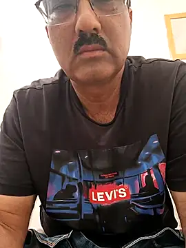 Snapshot of moonflower25 chatting on 24, 9, 2025 moonflower25 online show from 24, 9, 2025