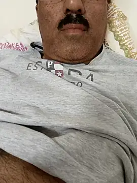 Snapshot of moonflower25 chatting on 26, 9, 2025 moonflower25 online show from 26, 9, 2025