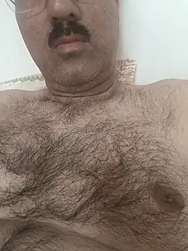 Snapshot of moonflower25 chatting on 28, 9, 2025 moonflower25 online show from 28, 9, 2025