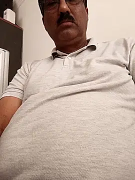 Snapshot of moonflower25 chatting on 7, 10, 2025 moonflower25 online show from 7, 10, 2025