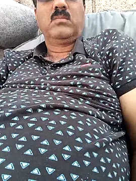 Snapshot of moonflower25 chatting on 12, 10, 2025 moonflower25 online show from 12, 10, 2025