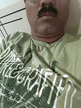 Snapshot of moonflower25 chatting on 14, 10, 2025 moonflower25 online show from 14, 10, 2025