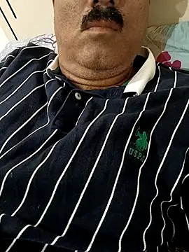 Snapshot of moonflower25 chatting on 18, 10, 2025 moonflower25 online show from 18, 10, 2025