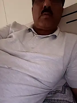 Snapshot of moonflower25 chatting on 22, 10, 2025 moonflower25 online show from 22, 10, 2025