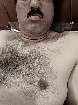 Snapshot of moonflower25 chatting on 14, 12, 2025 moonflower25 online show from 14, 12, 2025