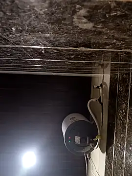 Snapshot of moonflower25 chatting on 15, 12, 2025 moonflower25 online show from 15, 12, 2025