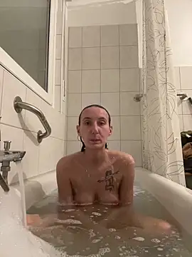 Emilia Mausi online show from 24, 4, 2026