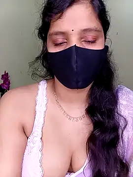 Rose-luckey online show from 30, 4, 2026