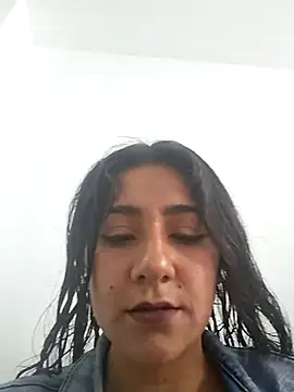 Snapshot of CAROLINE__07 chatting on 18, 11, 2025 CAROLINE 07 online show from 18, 11, 2025