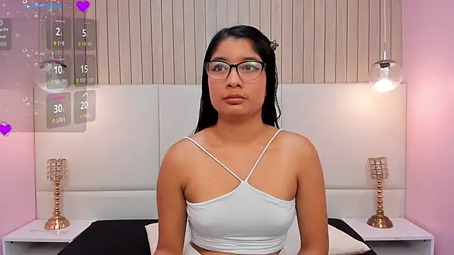 Snapshot of MelanyWayne_ chatting on 12, 5, 2026 MelanyWayne online show from 12, 5, 2026