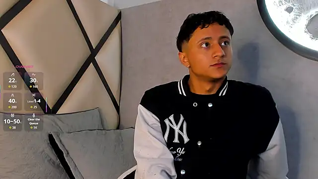  Leohot  online show from 18, 9, 2025