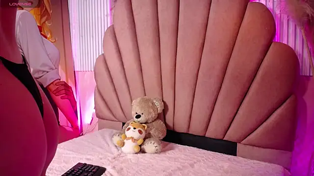 Pink Suni online show from 30, 10, 2025