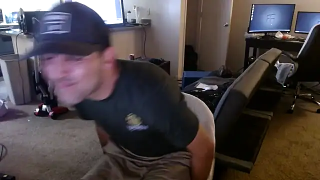 Snapshot of TypicalDepot5 chatting on 4, 10, 2025 TypicalDepot5 online show from 4, 10, 2025