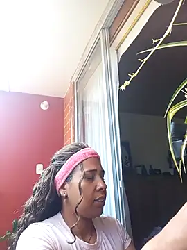 Snapshot of IVONNE_COLLINS33 chatting on 5, 12, 2025 IVONNE COLLINS33 online show from 5, 12, 2025